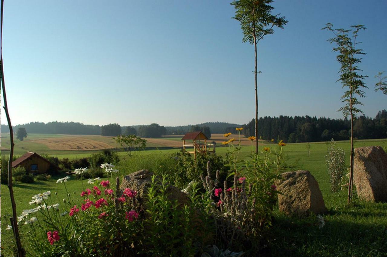 Kibitzhof Bed & Breakfast Litschau Exterior photo